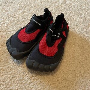 Newts water shoes